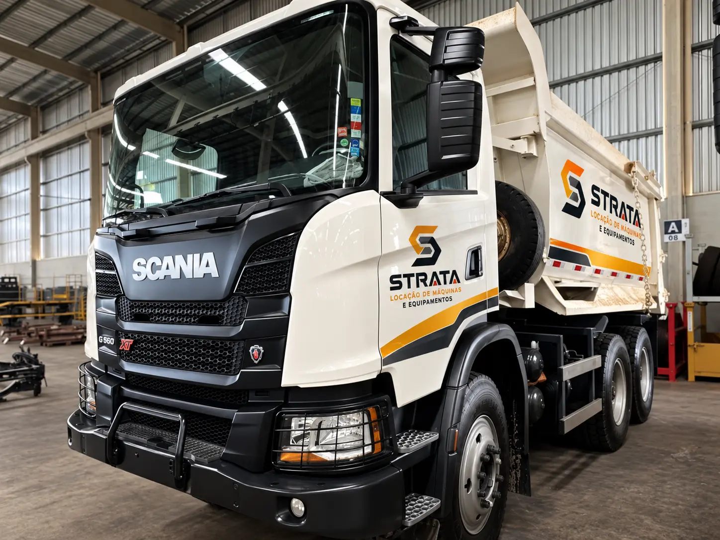 Caminhão basculante Scania branco